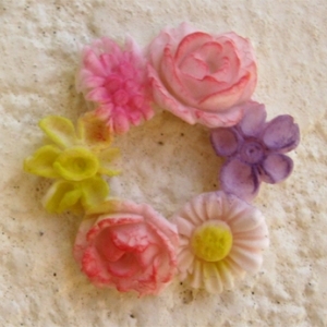 Ring of 6 Flowers