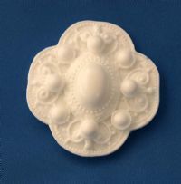 Brooch - Clover Oval Pearl 